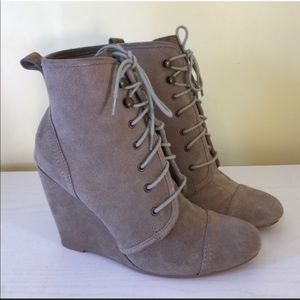Kimchi Blue by Urban Outfitters Lace Up Booties